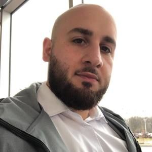 Meet your Posher Ambassador, Ahmad from Canada!